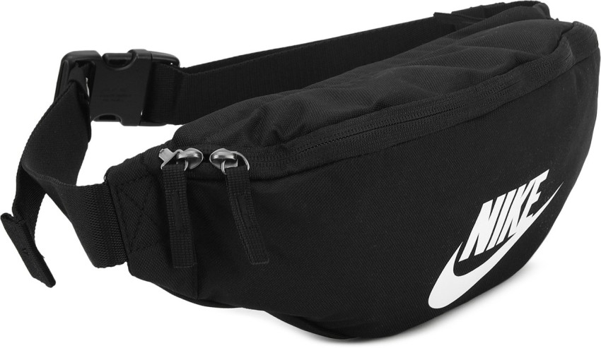 Nike Sportswear Essentials Hip Pack 'Black/Dark Smoke Grey'