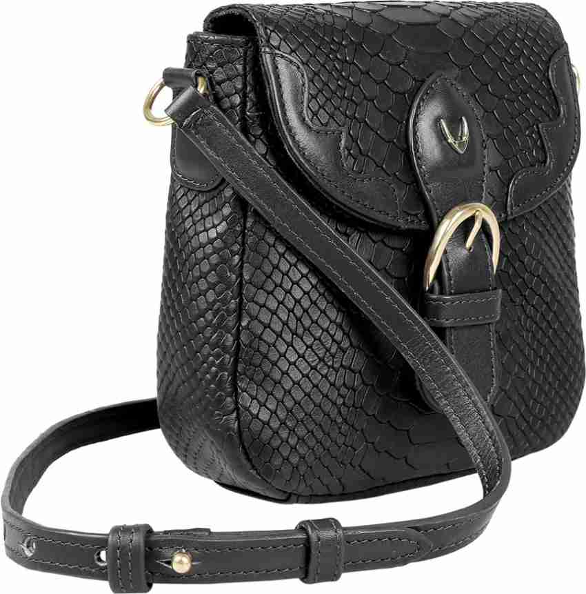 Buy Black Fl Karolina 02 Sling Bag Online - Hidesign