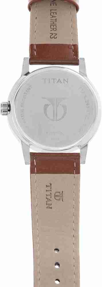 Titan 1584sl03 leather outlet analog men's watch