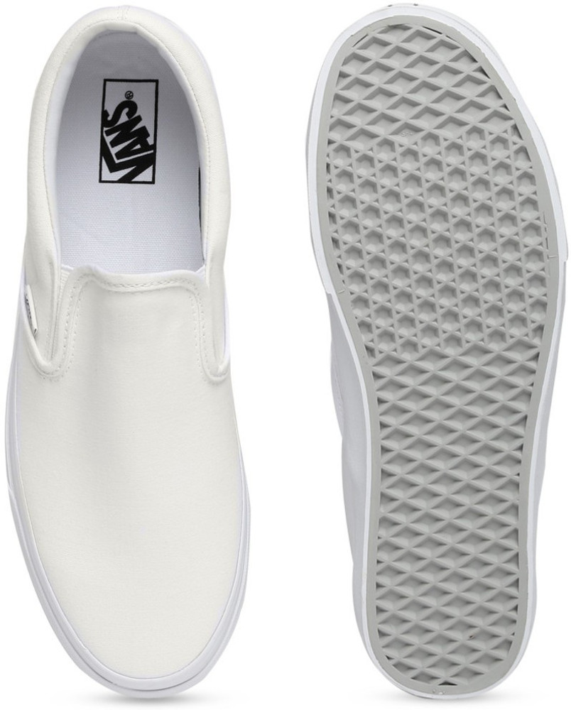 VANS Men White Classic Slip-On Sneakers Slip On Sneakers For Men - Buy VANS  Men White Classic Slip-On Sneakers Slip On Sneakers For Men Online at Best  Price - Shop Online for