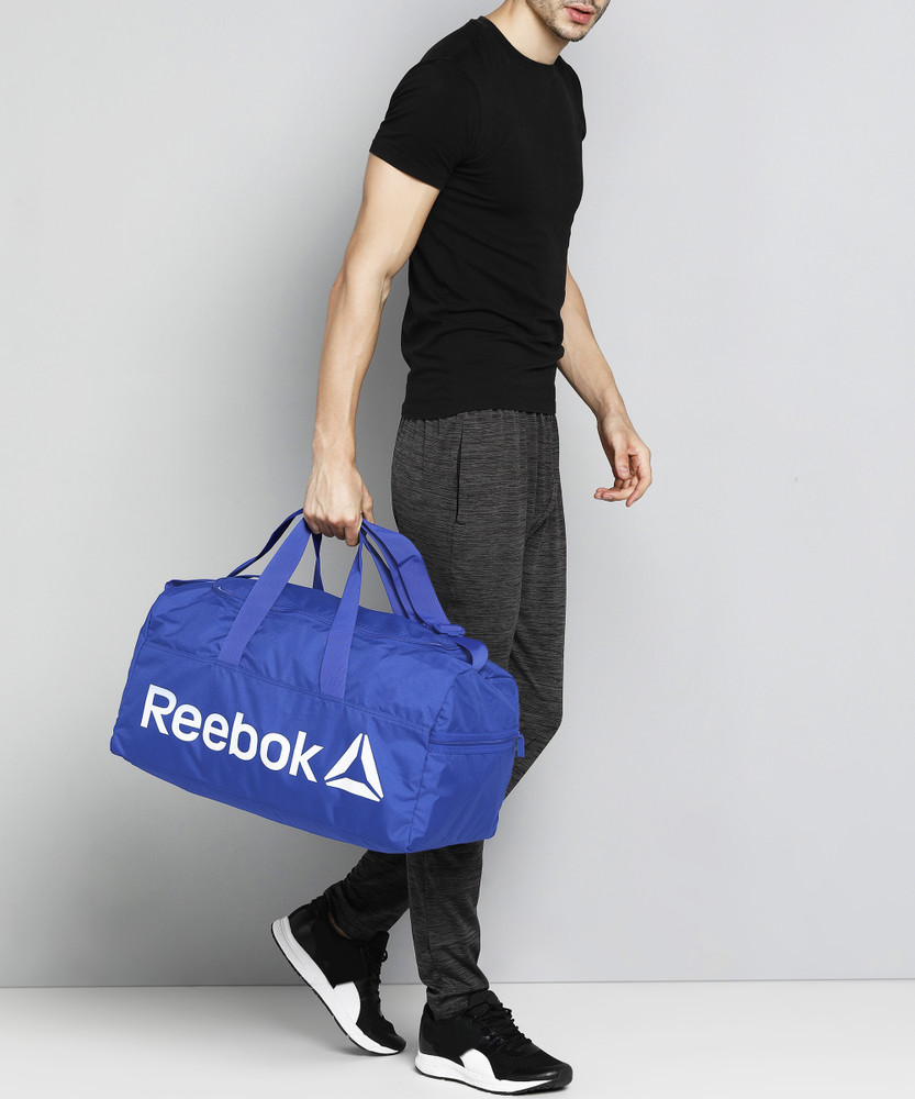 Update 89+ reebok crossfit duffle bag super hot esthdonghoadian