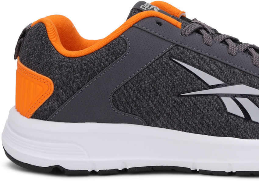 REEBOK CANTON RUNNER LP Running Shoes 