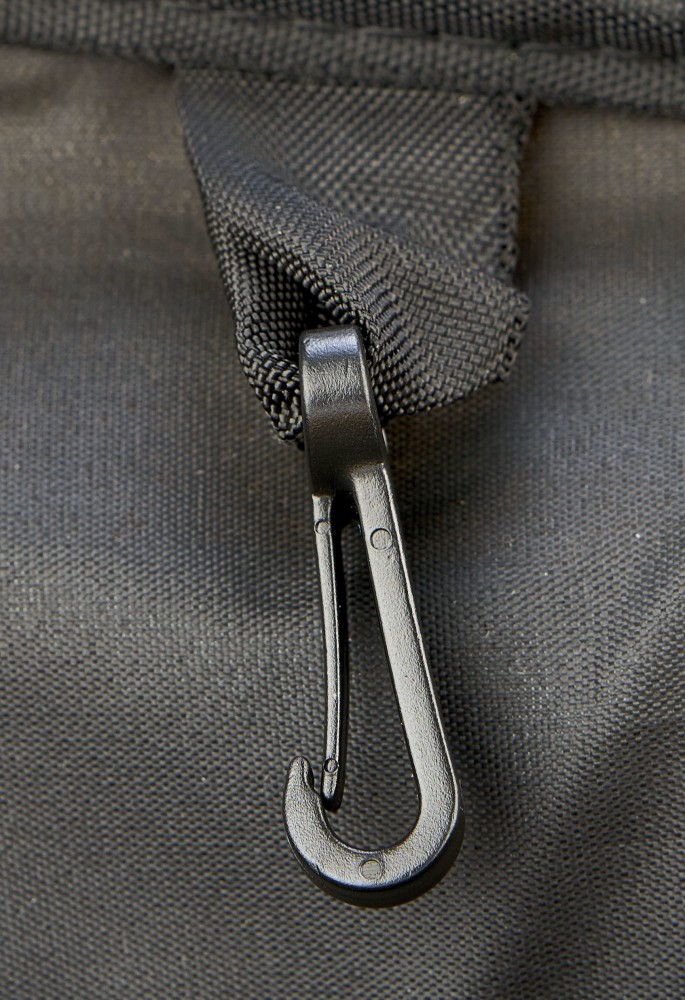 Riri Kobo Zipper Pull, Black, Multiple Sizes