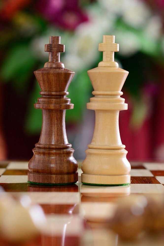 My chess set up: 4 Staunton Chessman, Boxwood and Sheesham. : r/chess