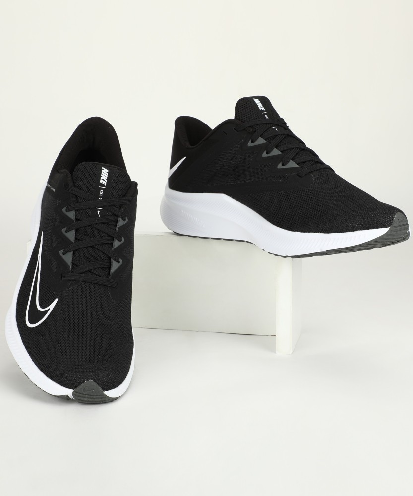 nike quest 3 running shoes mens