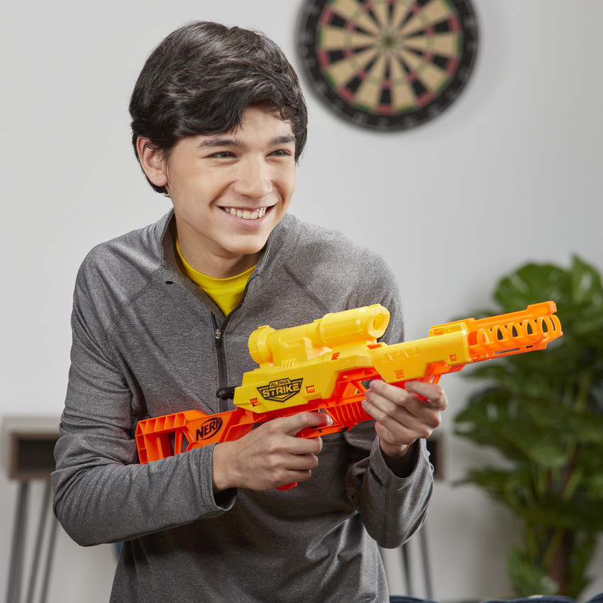  Nerf Alpha Strike Wolf LR-1 Toy Blaster with Targeting Scope -  Includes 12 Official Nerf Elite Darts - for Kids, Teens, Adults : Toys &  Games