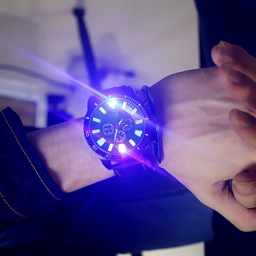 Share more than 161 analog watch with light latest songngunhatanh.edu.vn