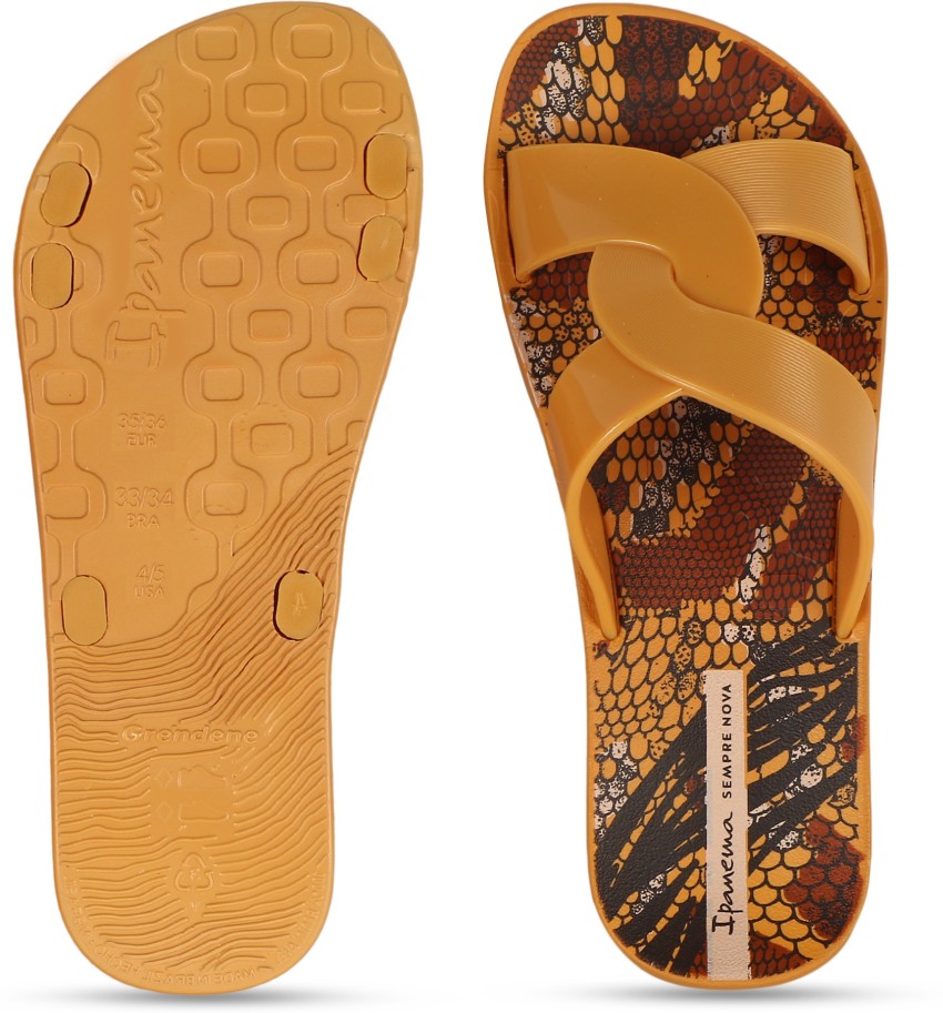 Ipanema yellow best sale flip flops