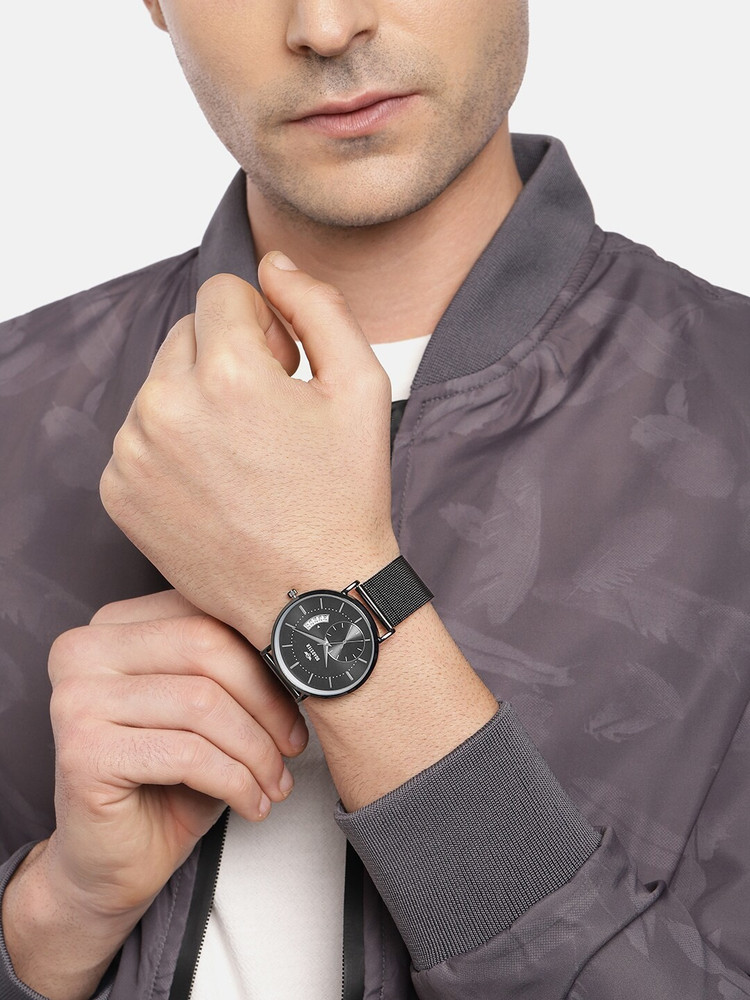 Roadster SS18 RD7 D Analog Watch For Men Buy Roadster SS18 RD7