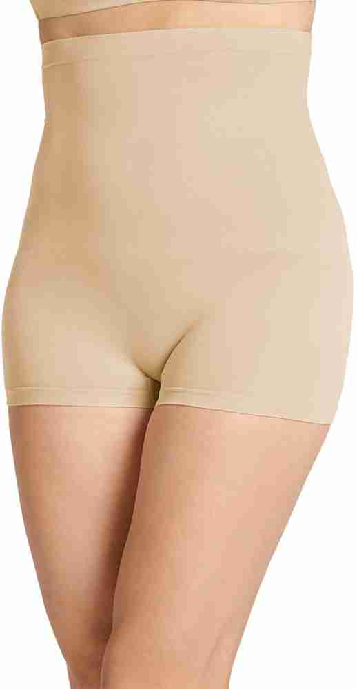 77% OFF on Wonder World Men Shapewear on Flipkart