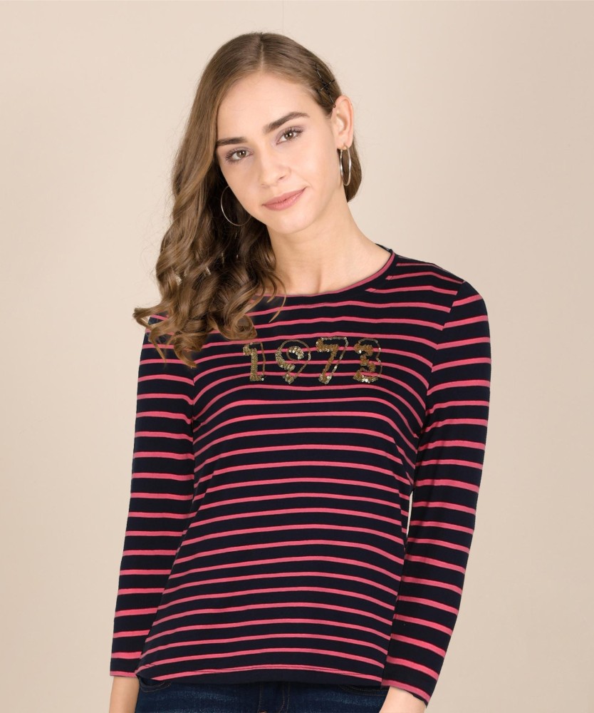 uddanne Glorious heltinde Pepe Jeans Striped Women Round Neck Dark Blue, Pink T-Shirt - Buy Pepe  Jeans Striped Women Round Neck Dark Blue, Pink T-Shirt Online at Best  Prices in India | Flipkart.com