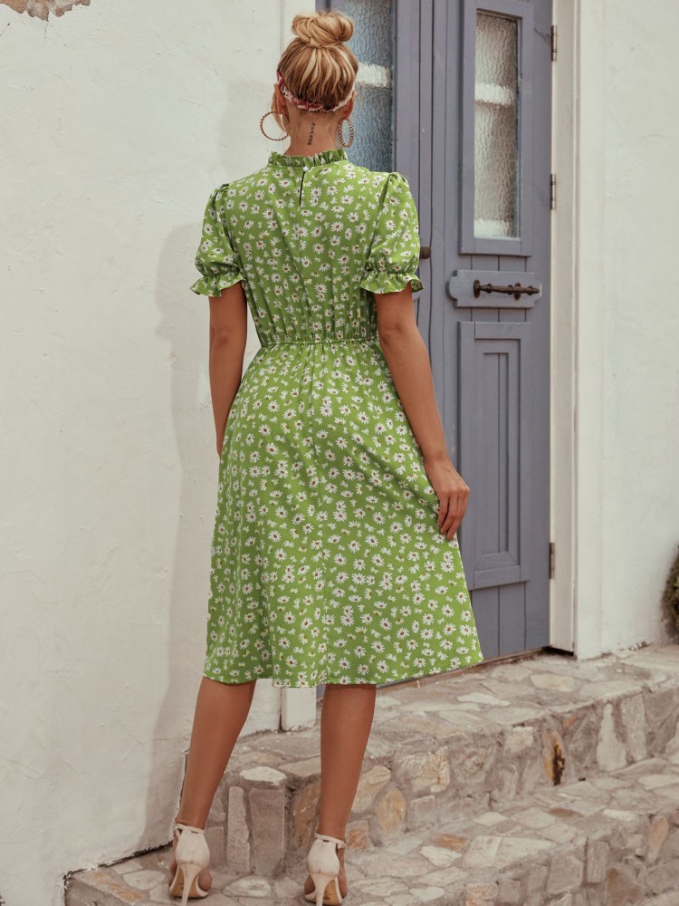 What Colour Shoes With A Green Dress: A Styling Guide