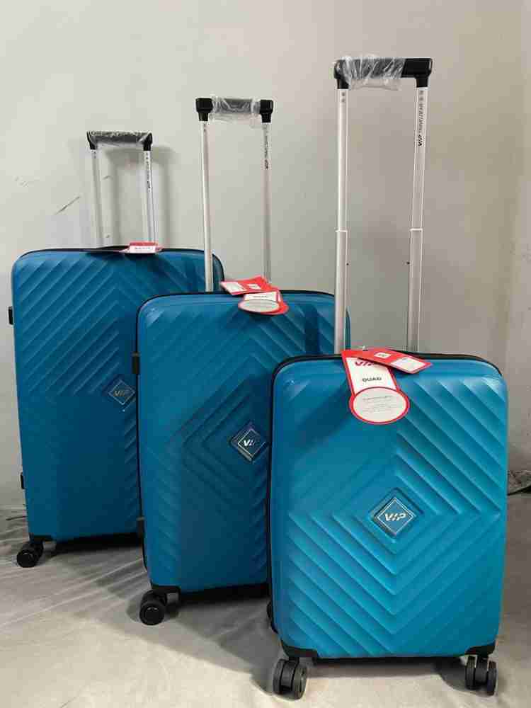 VIP LARGE SIZE 4W POLYCARBONATE TROLLEY BAG 75 CM Check-in Suitcase - 32  inch BLUE - Price in India