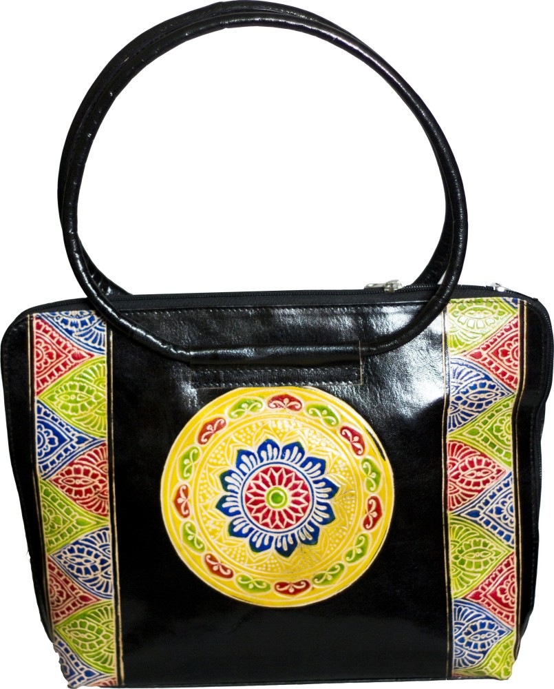 Shantiniketan Leather Siling Bag | gintaa.com