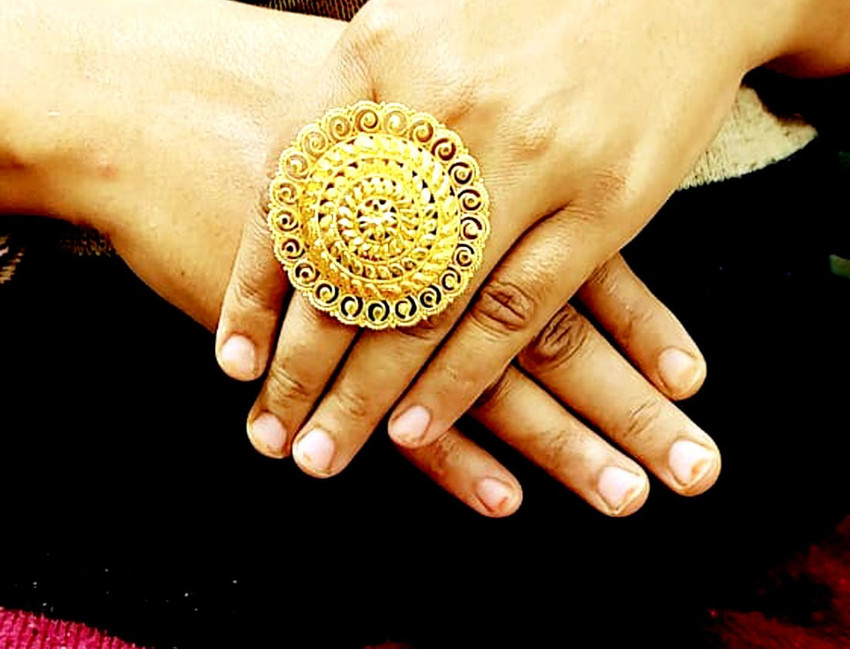 Top more than 138 big round gold ring designs super hot
