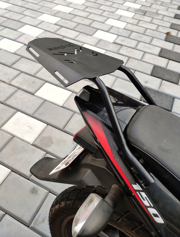 side luggage box for pulsar 150