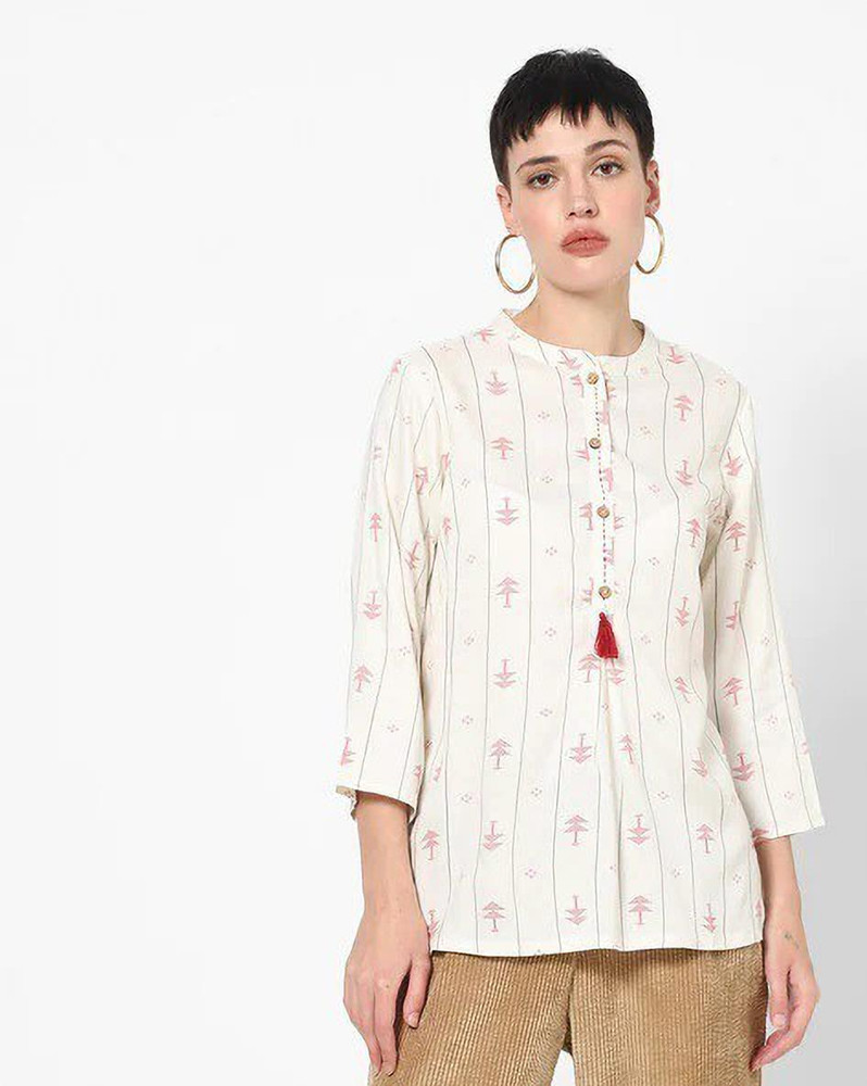 Avaasa Women Printed Straight Kurta 