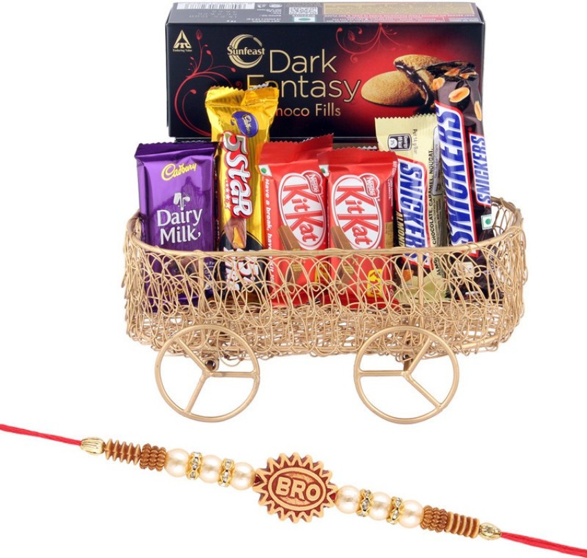 FestivalsBazar Square Shaped Mouthwatering Birthday Gift Hamper Of