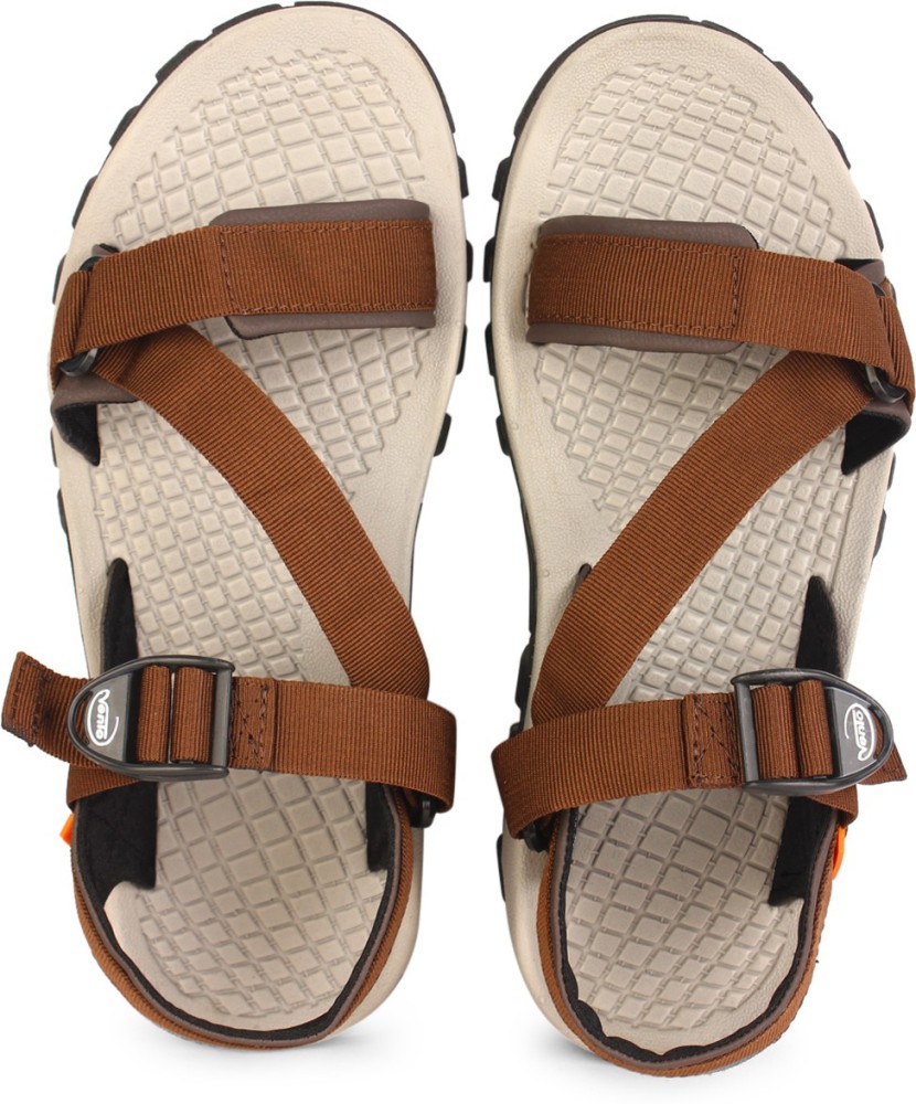 Mens sandals under 3 on sale flipkart