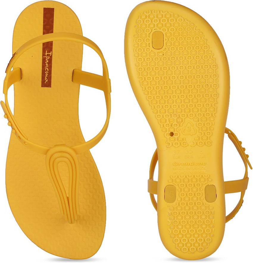 Ipanema yellow flip best sale flops