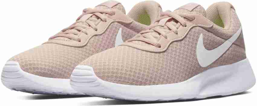 Nike tanjun womens running shoes clearance pink