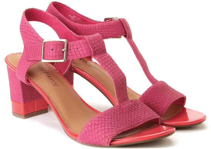 CLARKS Smart Deva Women Women Heels - Buy Fuchsia Leat Color CLARKS Smart  Deva Women Women Heels Online at Best Price - Shop Online for Footwears in  India | Flipkart.com