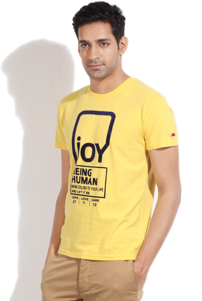 12 Yellow T-shirt Combination For Men - What To Wear With A Yellow