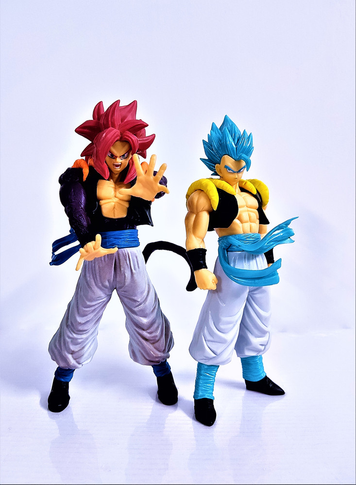 DRAGON BALL - SS Goku VS SS Broly - Battle Pack Dragon Stars 17cm :  : Figurines Bandai Red Dragon Ball