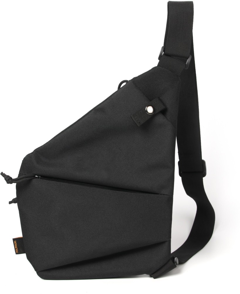 Large-capacity Solid Color Chest Bag In BLACK