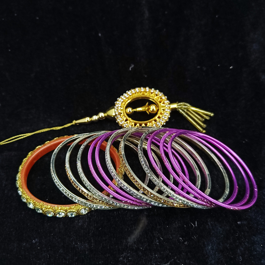 Share 152+ ishqbaaz anika bracelet images super hot - ceg.edu.vn