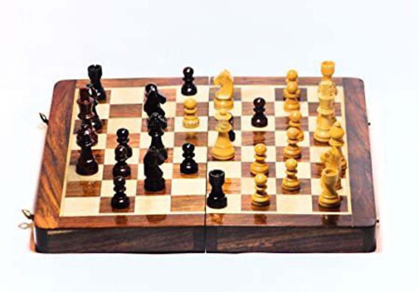 12 INCH MAGNETIC WOOD FOLDING CHESS SET