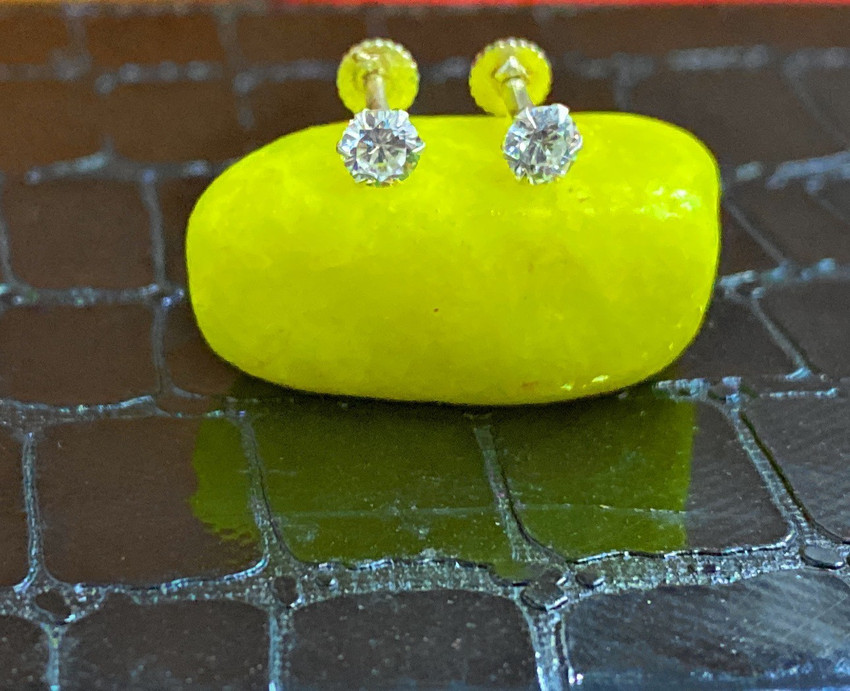 6 Carat Yellow Diamond Earrings GIA UV  ST  VS12