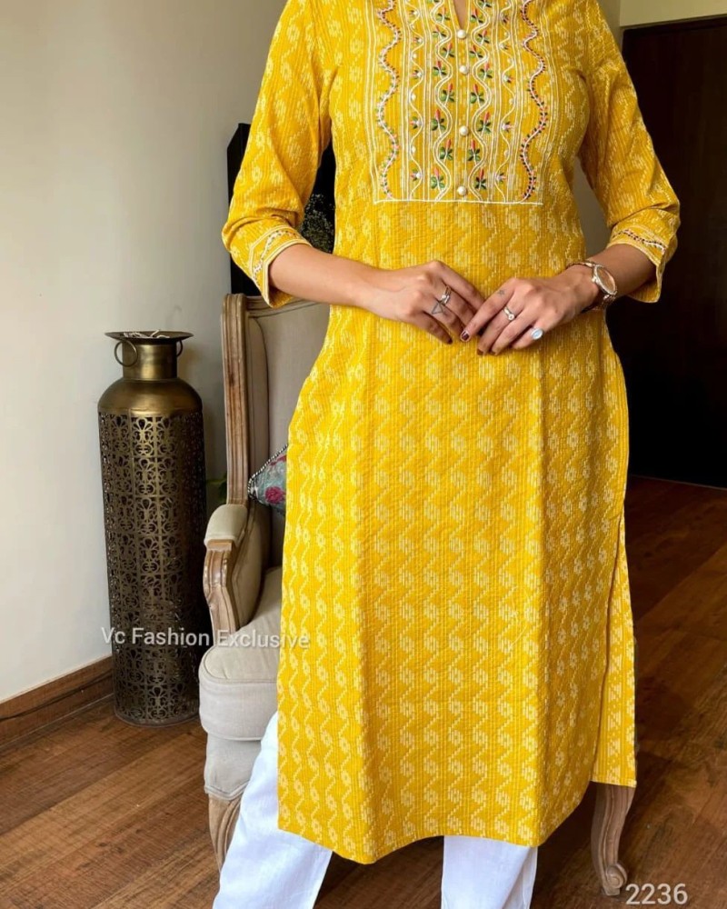 Yellow Ladies Cotton Suit, Handwash, Anarkali