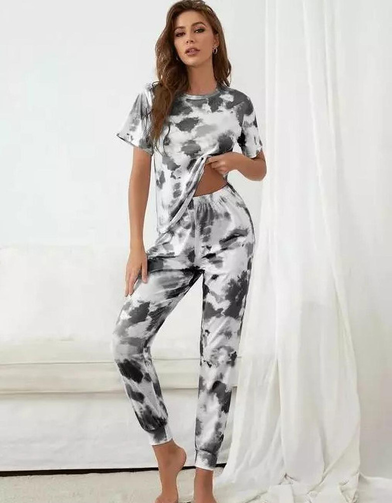 Share more than 67 black pajama set pants latest in.eteachers