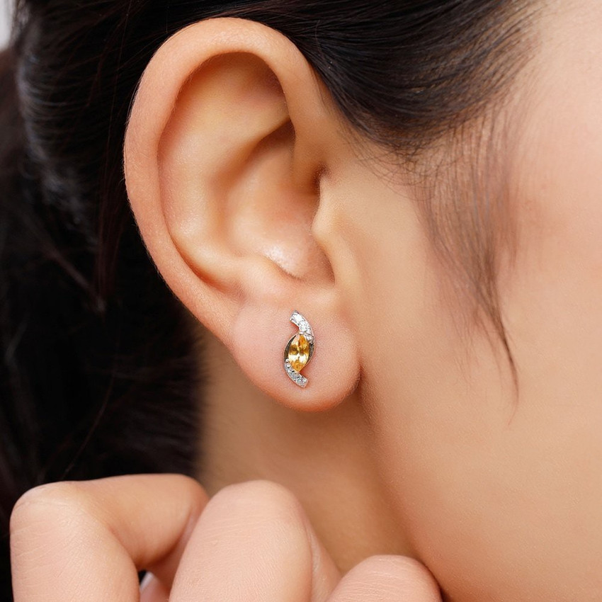 Aggregate 149+ tanishq diamond earrings designs best seven.edu.vn