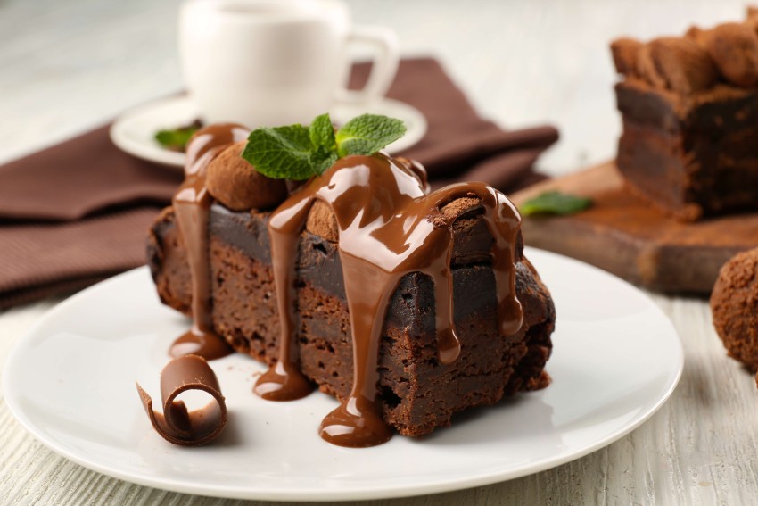 7,900+ Fancy Chocolate Cake Stock Photos, Pictures & Royalty-Free Images -  iStock