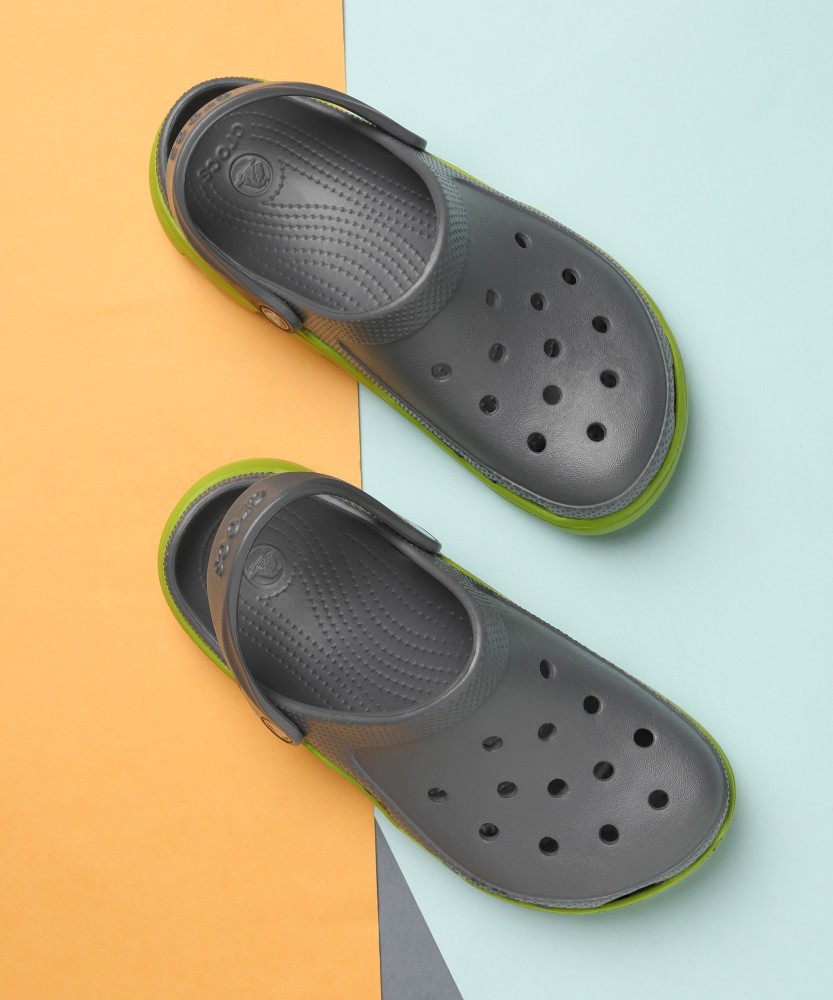 CROCS Men Grey Clogs - Buy CROCS Men Grey Clogs Online at Best Price - Shop  Online for Footwears in India 