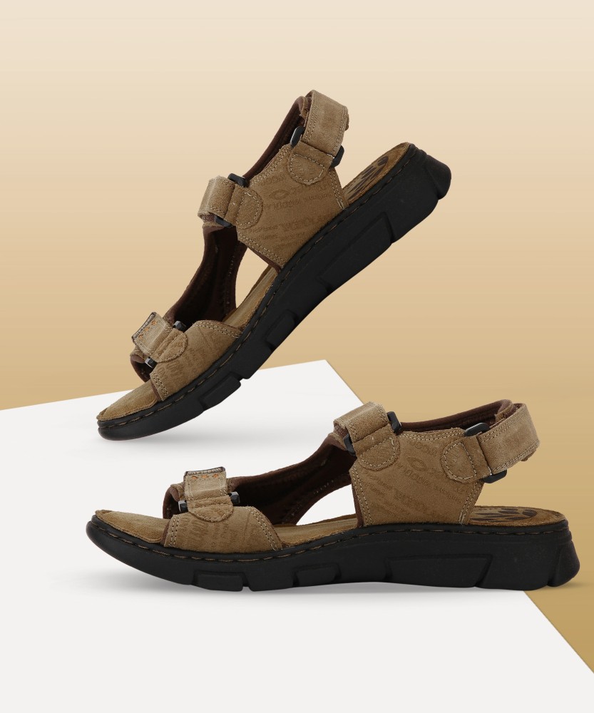 Woodland sandals for online womens flipkart