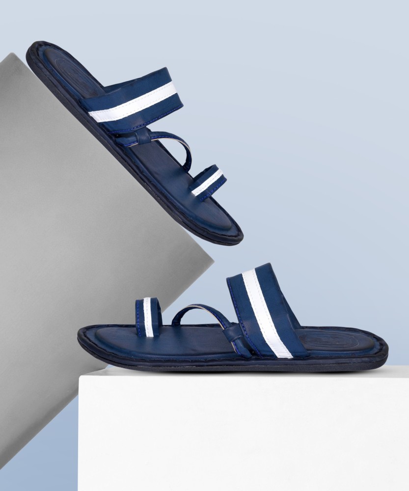 Latest adidas Floaters arrivals - Women - 1 products | FASHIOLA.in