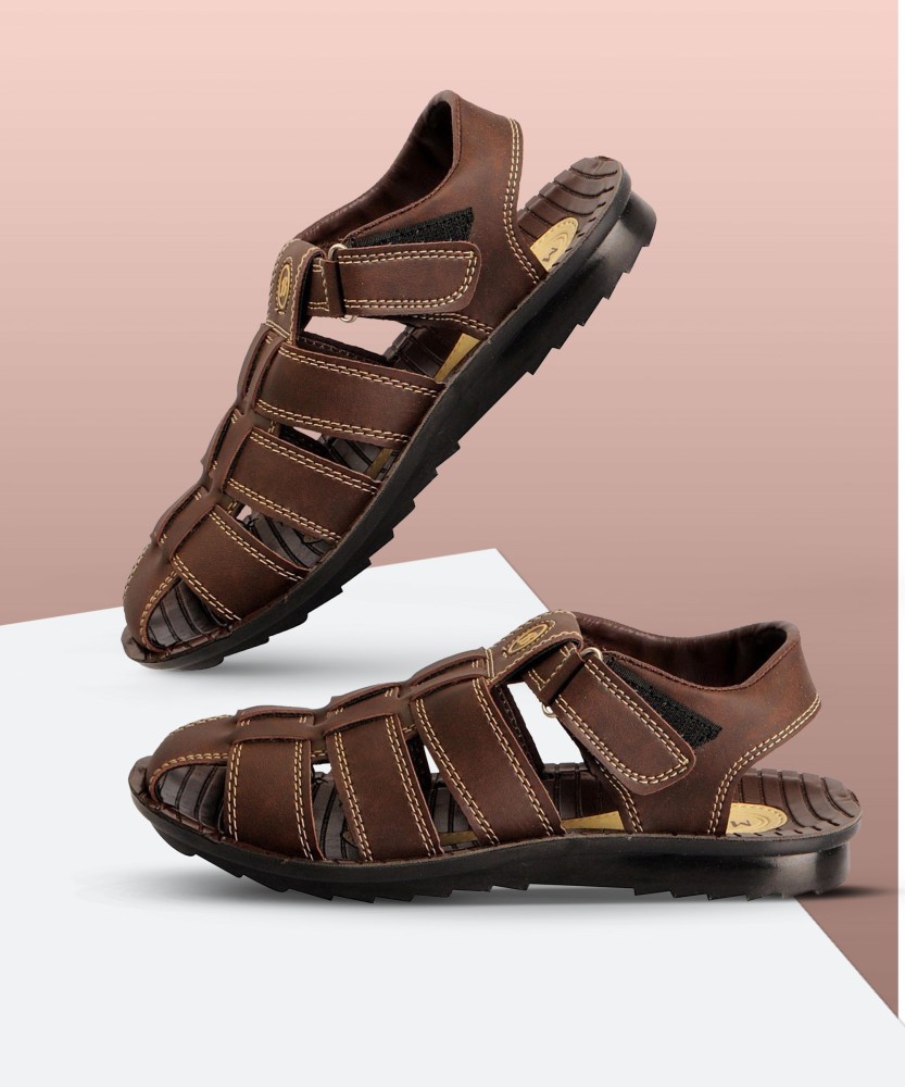 Vintage 70s Brown Leather Sandals By Outdoor Sports | Shop THRILLING