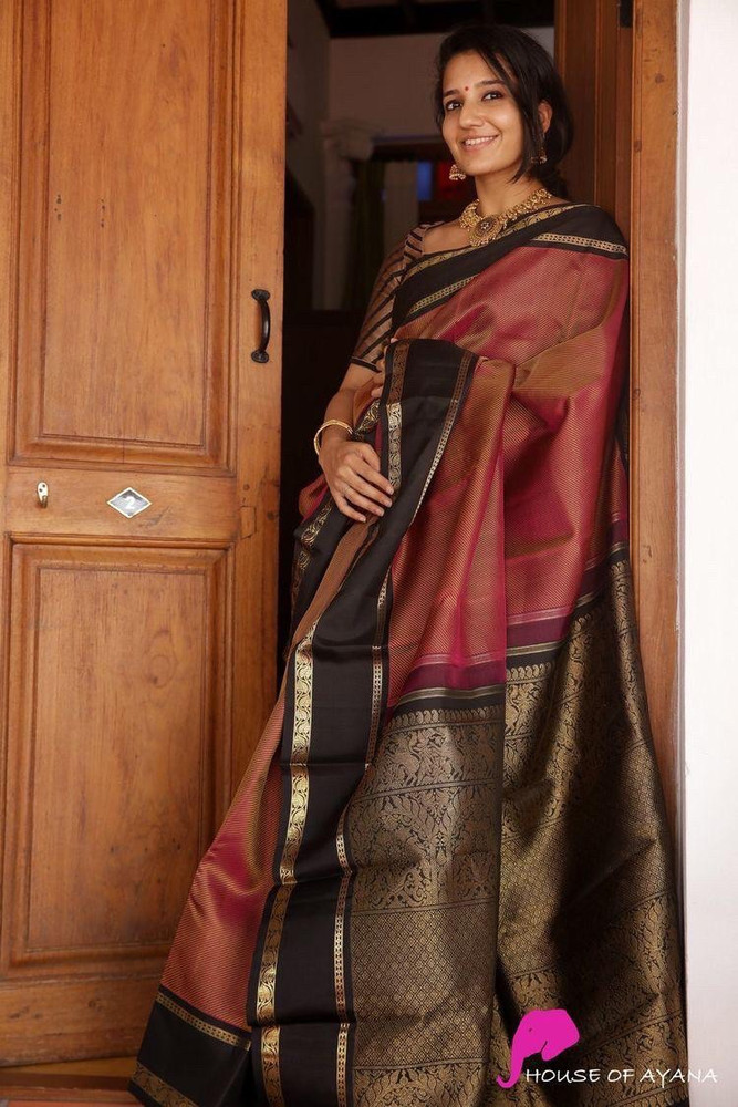 Buy Saree Shapewear Petticoat with Side Slit in Wine Online India, Best  Prices, COD - Clovia - SW0023P15