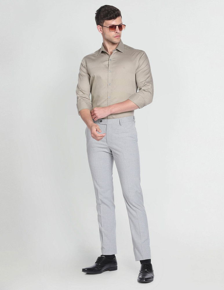 Details more than 76 white shirt ash pants best in.eteachers