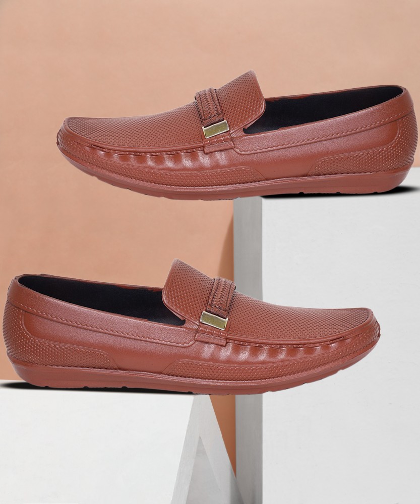 Flipkart loafers deals