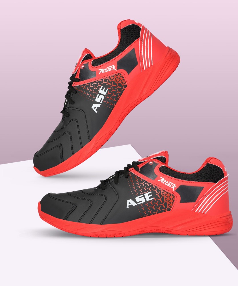 ➤Nike Team Hustle D 10 GS - Running Shoes Basketball l SoloRunning.com  Sizes 38 Colour Black