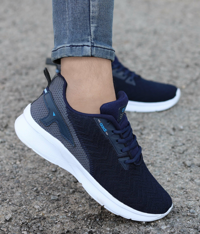 sports shoes for daily use