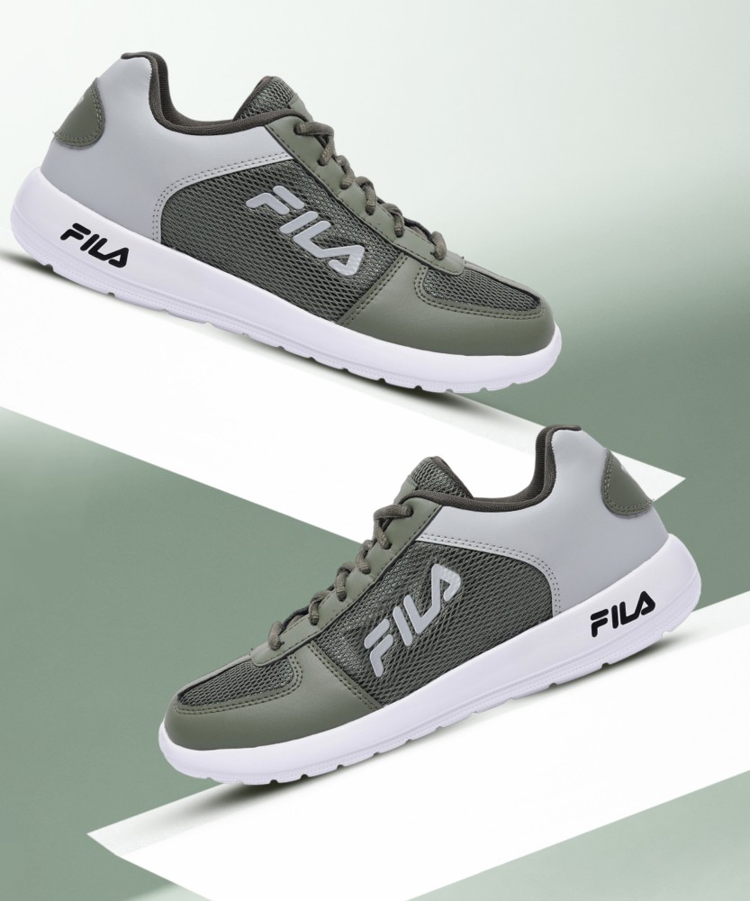 Fila sports deals shoes flipkart