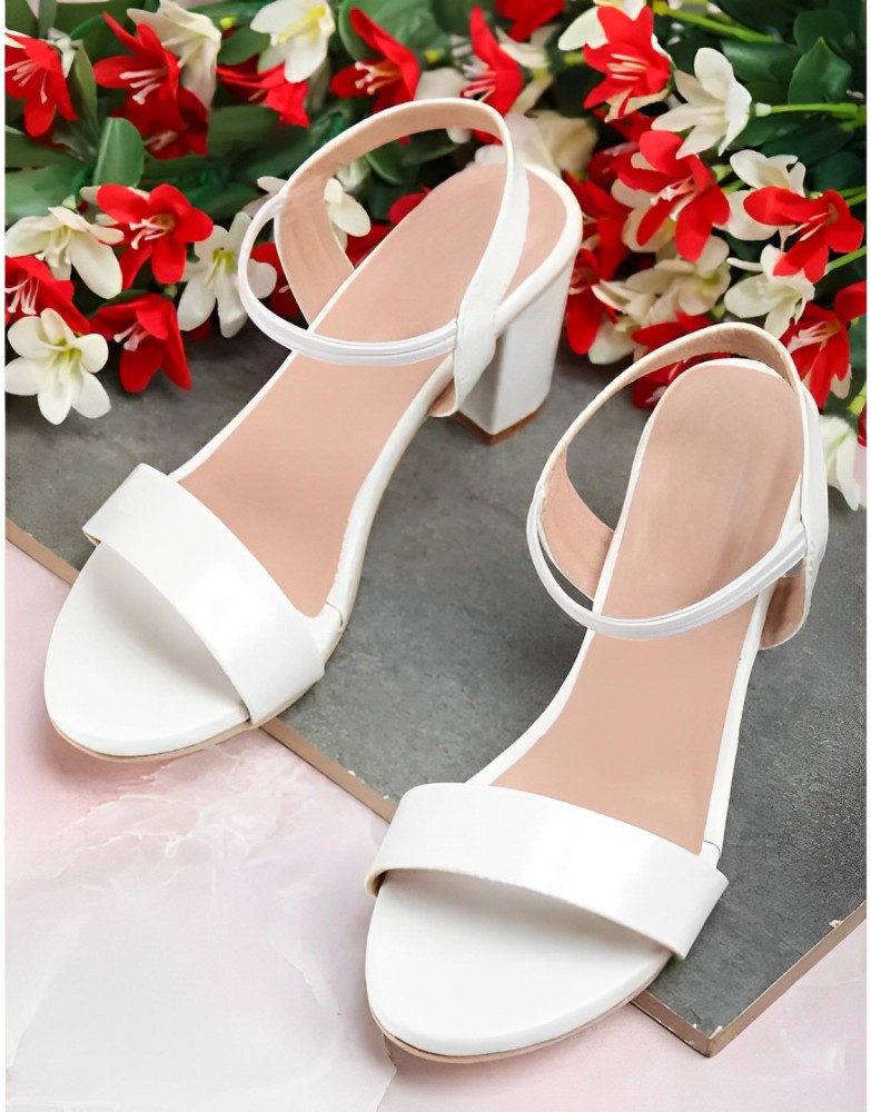 White discount sandals flipkart