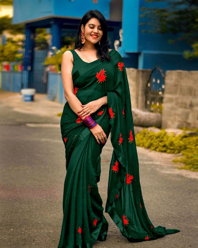 Bollywood saree with price shop