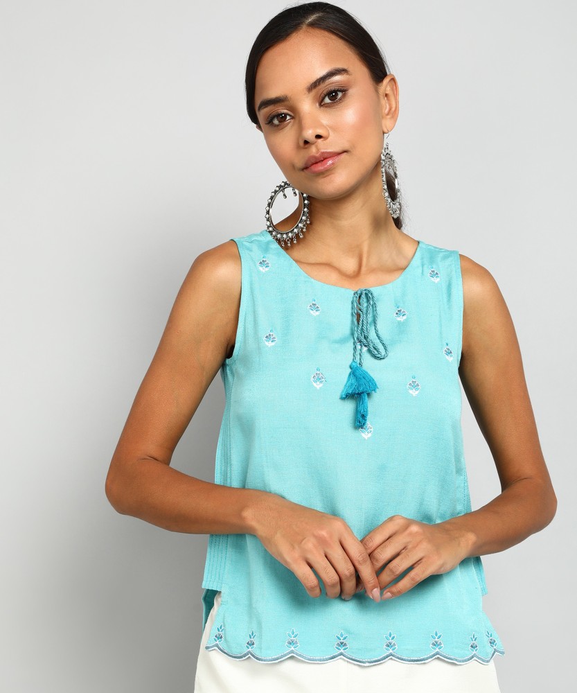 sleeveless light blue top