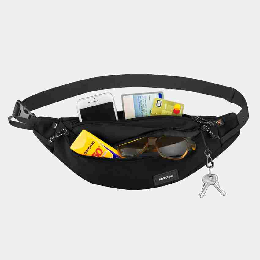 Forclaz Travel 100, Compact 2 L Hiking Fanny Pack in Black